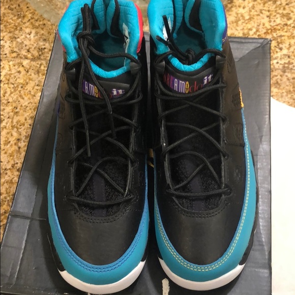 Retro 9 - Picture 4 of 10